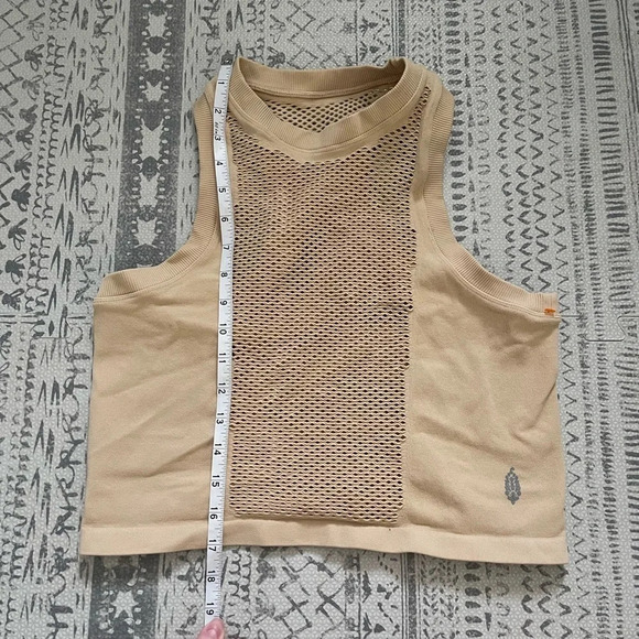 🌸clearance FREE PEOPLE MOVEMENT MESH IN SESSION‎ TANK - LATTE - Picture 5 of 7